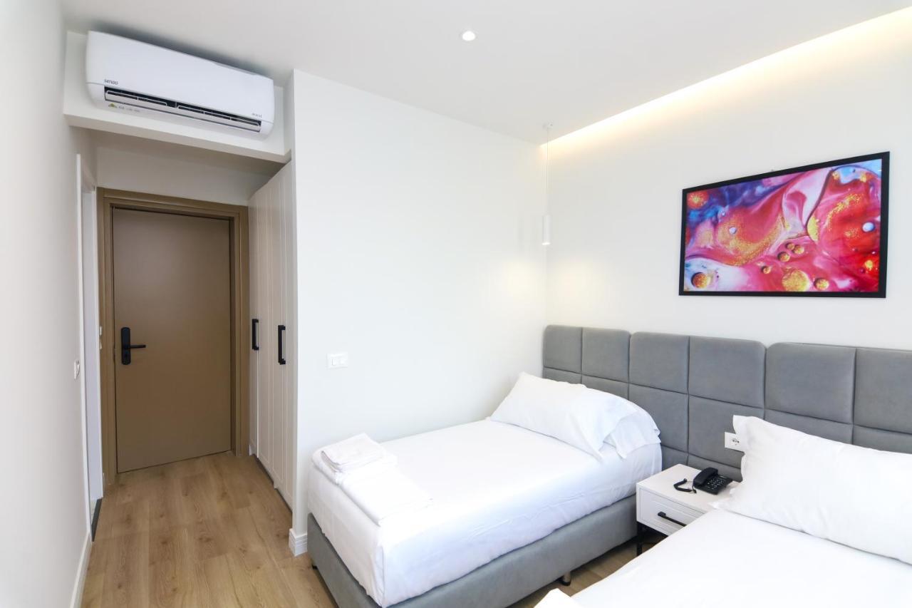 N Hotel City Center By Noshi Tiranë Eksteriør bilde
