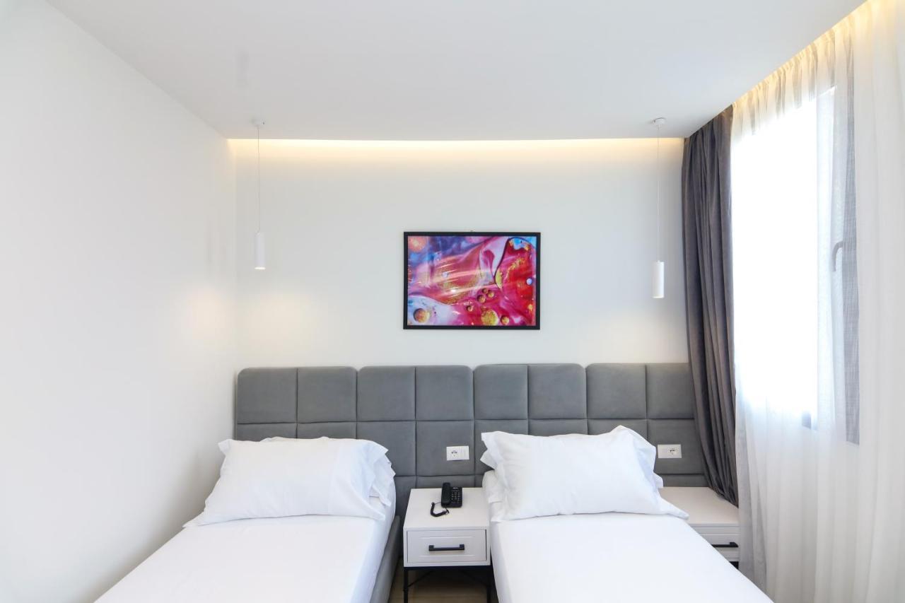 N Hotel City Center By Noshi Tiranë Eksteriør bilde