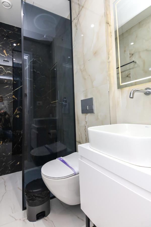 N Hotel City Center By Noshi Tiranë Eksteriør bilde