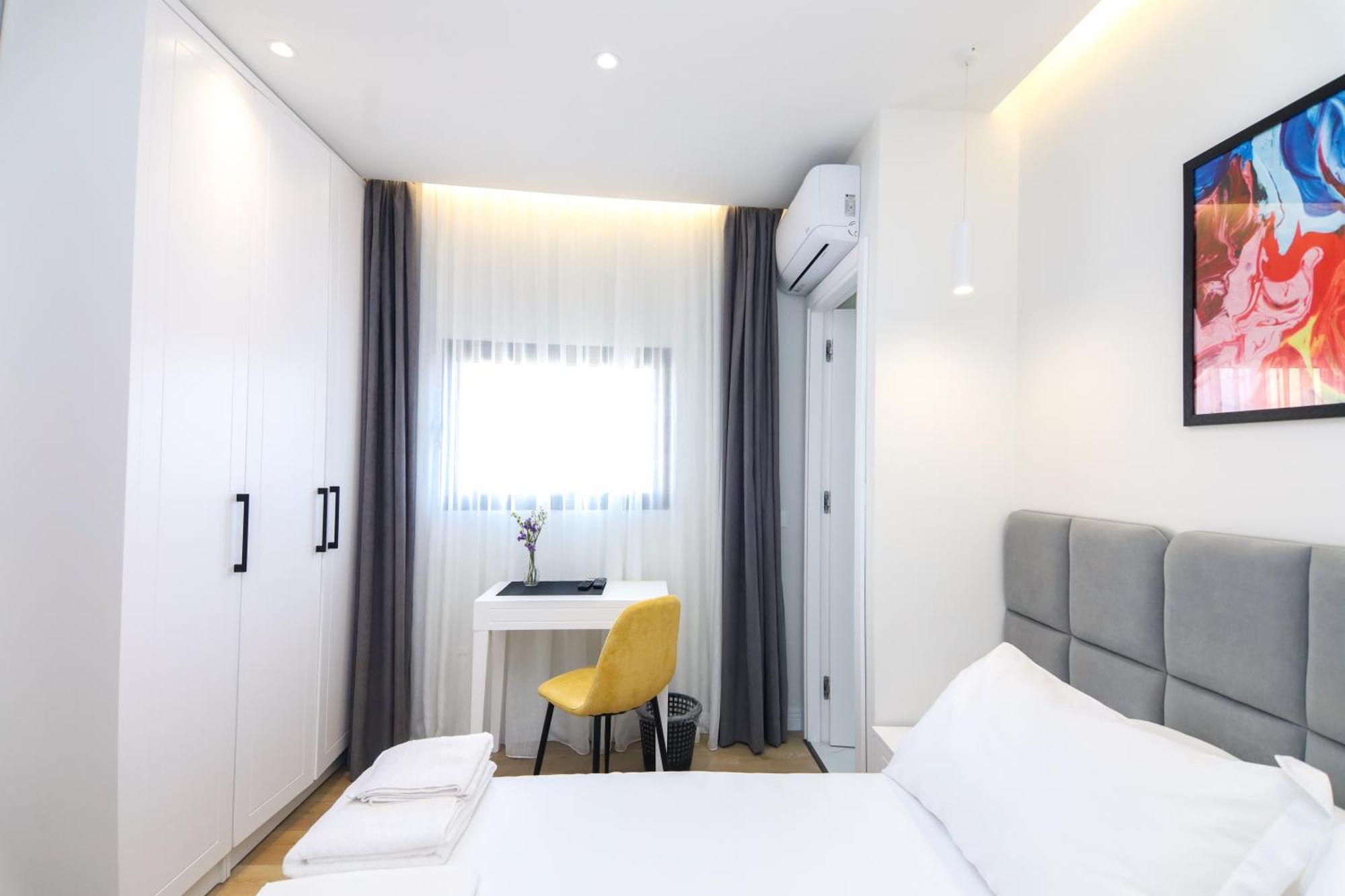 N Hotel City Center By Noshi Tiranë Eksteriør bilde