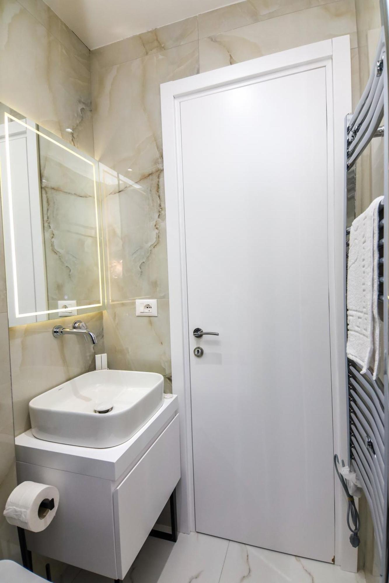 N Hotel City Center By Noshi Tiranë Eksteriør bilde
