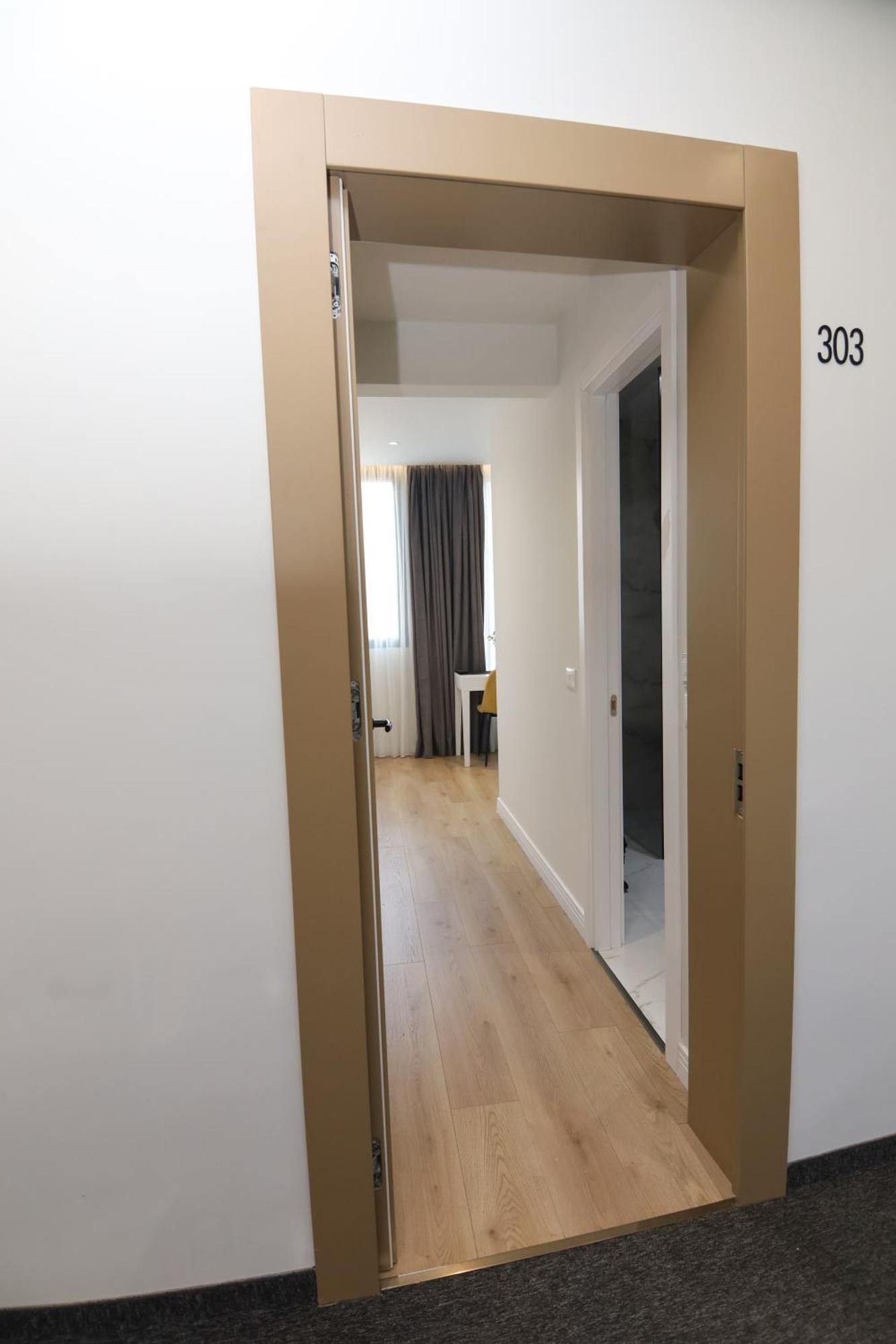 N Hotel City Center By Noshi Tiranë Eksteriør bilde